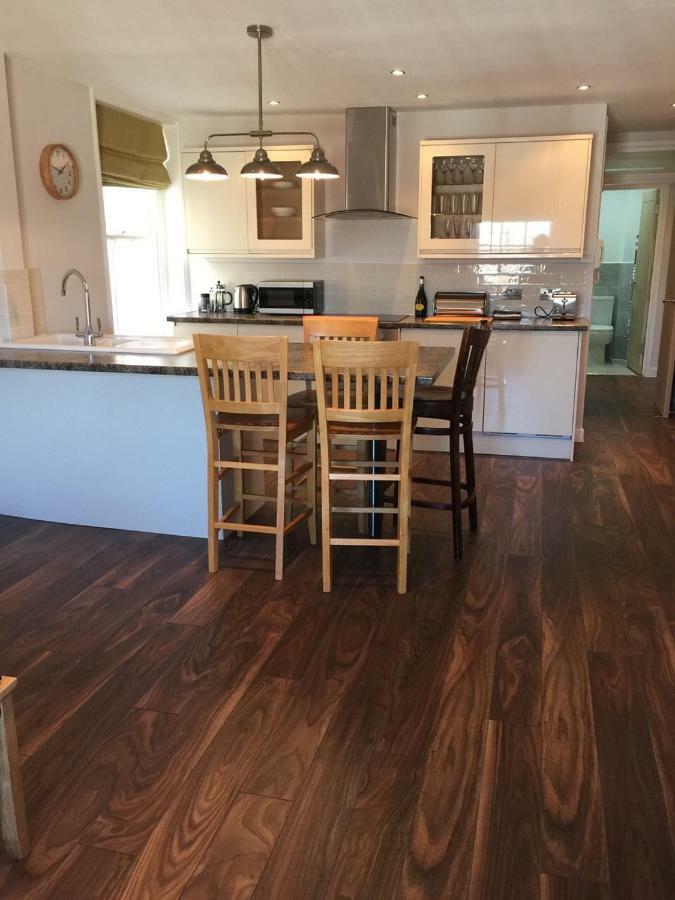 Modern One Bedroom Apartment Near The Seafront Portsmouth Eksteriør bilde